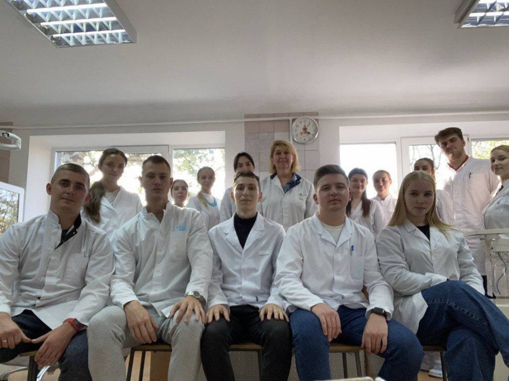 Робота студентського наукового гуртка на кафедрі ортодонтії.